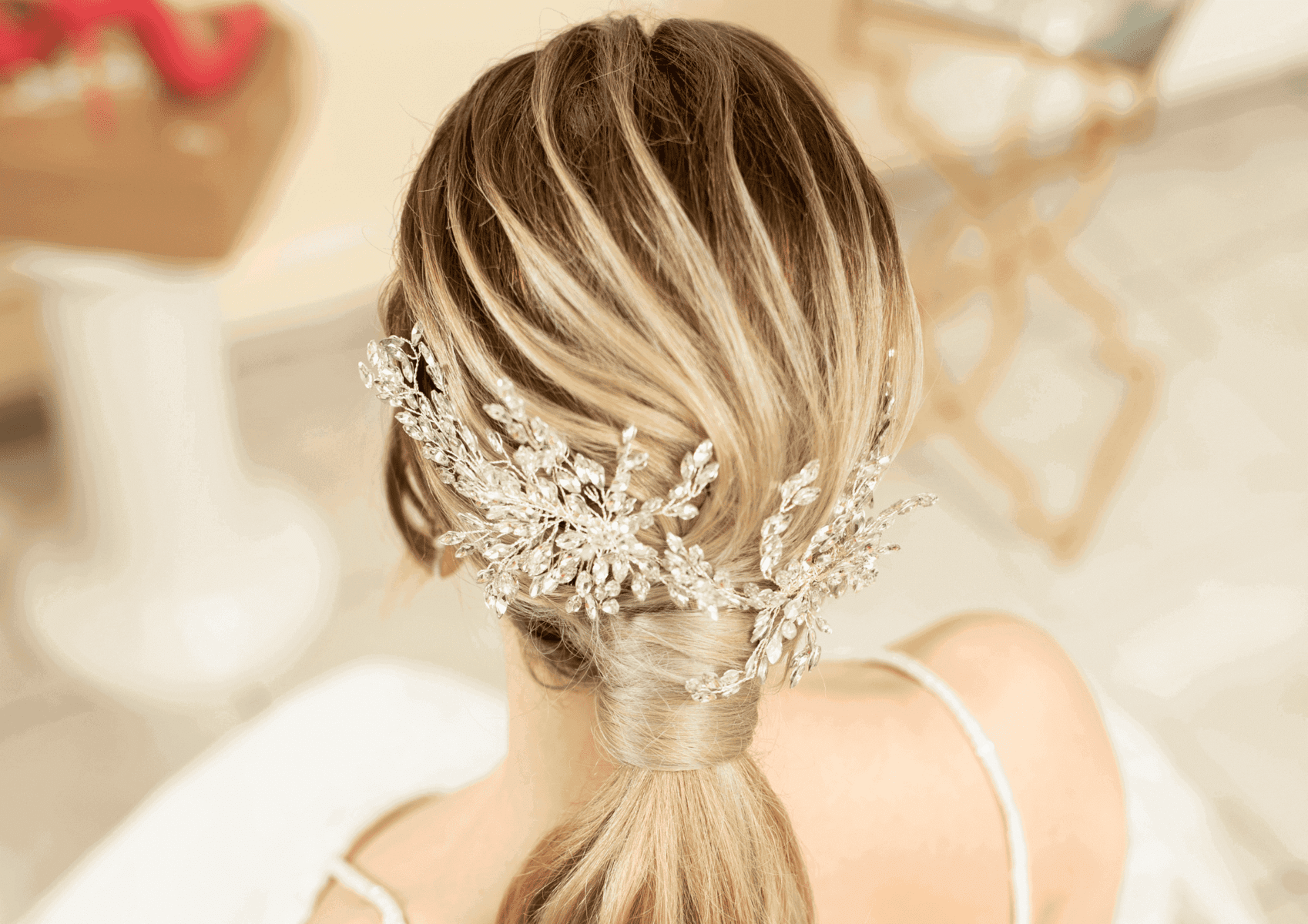 Leaf Hair Piece Gold Bridal Pearl Headband 9246 Trouwen Accessoires Haaraccessoires Kransen & Tiaras NEW Gold Rhinestone Bridal Tiara Gold Hair Accessory 